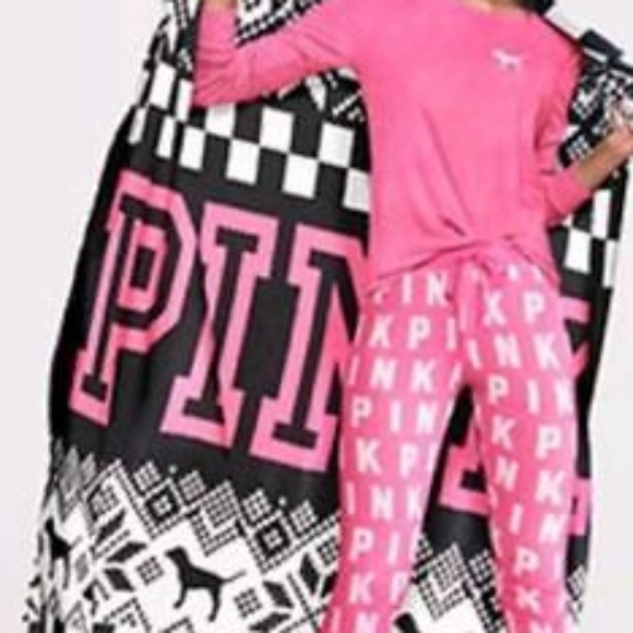 PINK Victoria's Secret Other - 💖FINAL SALE💖BRAND NEW PINK BLANKET💖